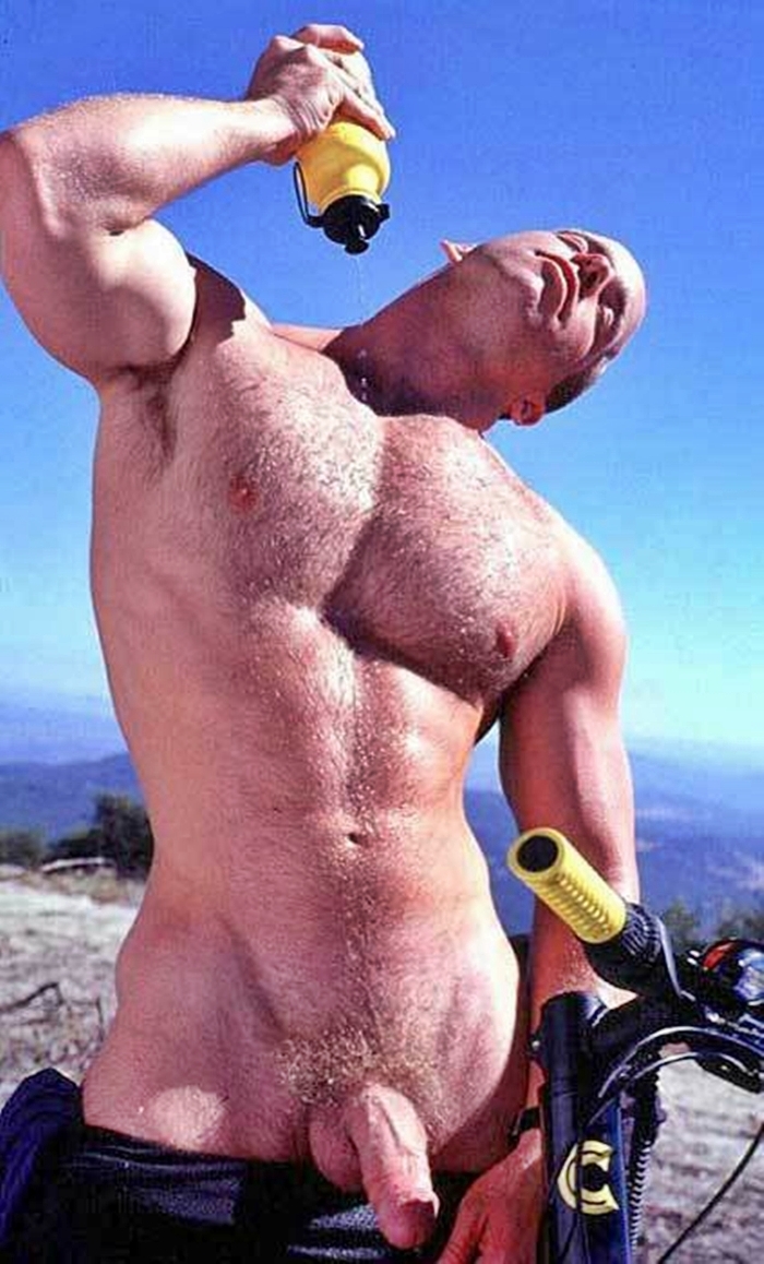 Gay Muscle Bodybuilder 39